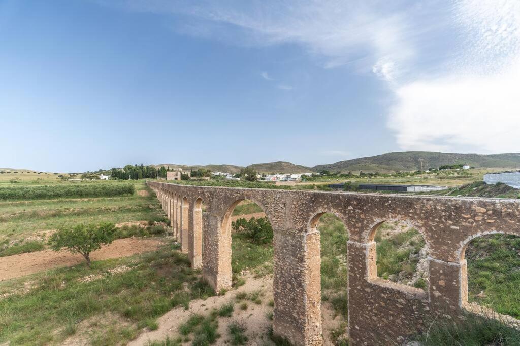 Casa Rural Acueducto Almería Extérieur photo
